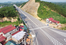 Thái Nguyên chỉ đạo gắn tăng trưởng kinh tế với các hành động cụ thể, quyết liệt