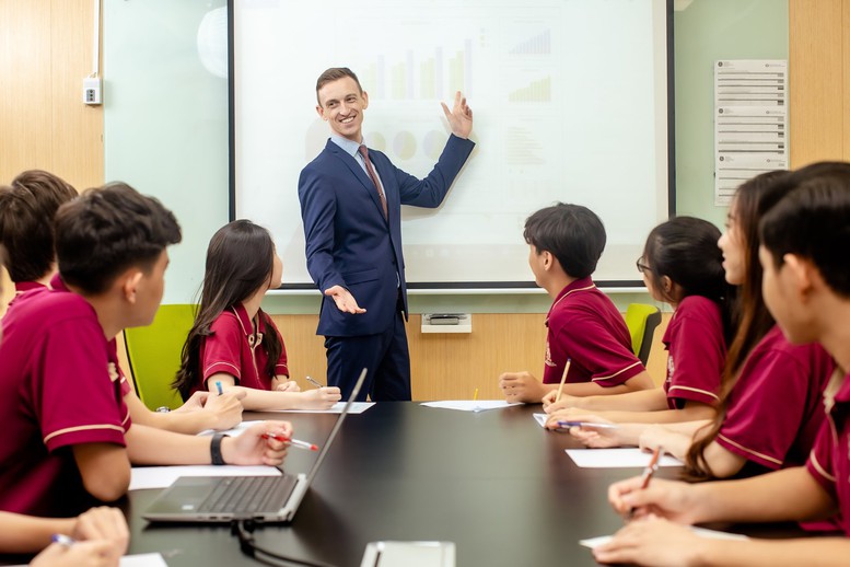 Nguyên tắc dạy và học tiếng nước ngoài: phải xuất phát từ nhu cầu xã hội và sự tự nguyện của người học