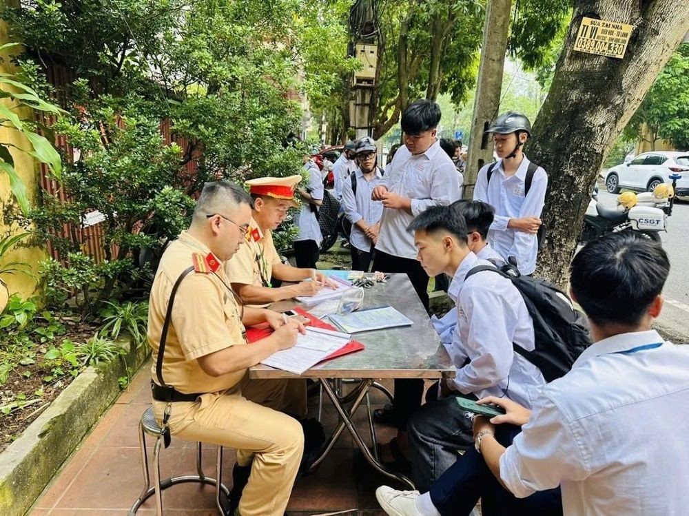 Tháng 9 - Tháng cao điểm an toàn giao thông cho học sinh đến trường
